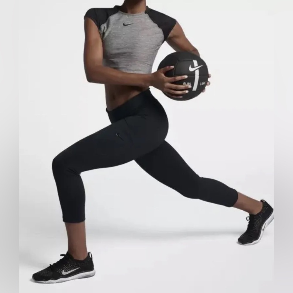 Nike Dri-Fit Crop Legging - Power Pocket Hyper Black Running Tights - Womens Med